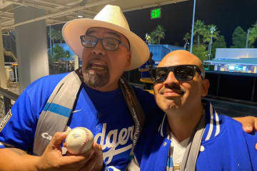 大谷同点弾で“我を忘れる”大絶叫「アーー！」　45年間ド軍ファン男性の予言的中「No.1!」