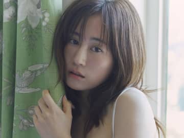 前田敦子さんの12年ぶりの写真集が2026年に発売。先行カットを公開