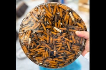 吸い殻をこっそり集めた幼馴染が作ったのは…　激ヤバなプレゼント公開「先鋭的アート」