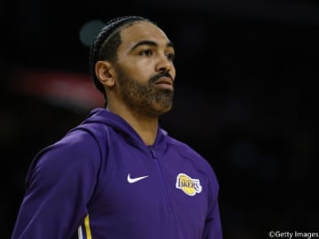 レイカーズで開幕から先発入りしていたゲイブ・ビンセントが左足首捻挫で2～4週間を欠場