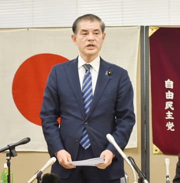 異常…大量のパン、チャイルドシートなど購入　議員の“私的流用”を認定、驚きの買い物の数々　さらに経理に関わらないよう事務局長に指示　領収証は明細部分を切り取り「常軌を逸している」