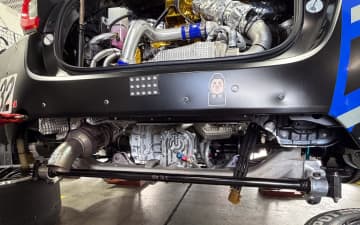 トヨタの新型ミッドシップ4WD「GRヤリスMコンセプト」が3時間耐久を完走 4WDシステム「GR-FOUR」は前40：後60と前50：後50の2モードで400馬力以上を振り分け