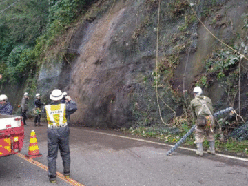 【国道8号】糸魚川市内で土砂災害 通行止め解除には時間がかかる見込み（28日16:00現在）