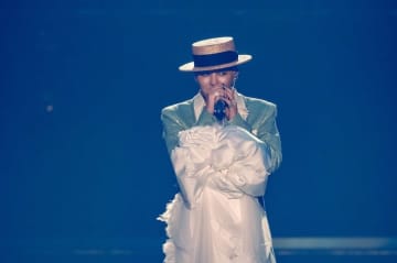 G-DRAGONのライブを劇場で体感！『G-DRAGON [Übermensch] TOKYO LIVE IN CINEMA』第3弾入場者特典、配布決定