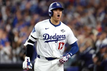 大谷翔平がWSで新たな伝説…２本塁打含む１試合４長打４申告敬遠のPS新記録９出塁　ドジャースは延長18回、フリーマンの劇的サヨナラHRで６時間39分ゲームに決着