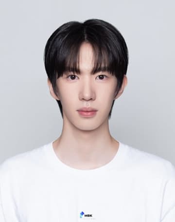 日本にも進出している人気トッポッキチェーンの「孫」と話題のK-POP練習生　事務所が“家族関係”を訂正