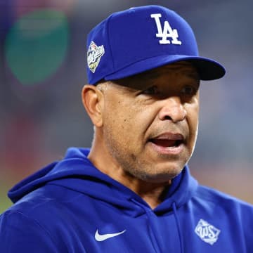 「なぜあの場面でトライネン？」７回二死で好投ロブレスキーを降板させたロバーツ監督の継投策に疑問。「大谷翔平の足に違和感まで引き起こした延長の原因は…」と批判の声も