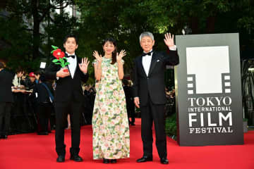 第38回東京国際映画祭に喋るホウセンカを抱えて⼩林薫・満島ひかり・⽊下⻨監督が登場！