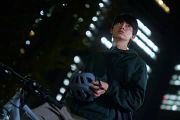 ドラマ『そこから先は地獄』涼（豊田裕大）のことを諦めようとする莉沙（井桁弘恵）に思いがけないメッセージが届く――　第4話あらすじ