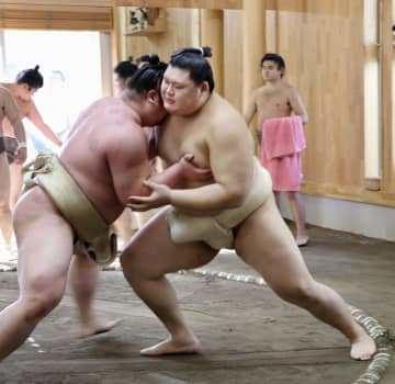 大の里、2連覇へ稽古再開　精力的「基礎をしっかり」