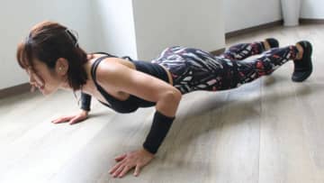 腕立て伏せだけでここまで変わる！腕も太くなる【スパルタ3メニュー】