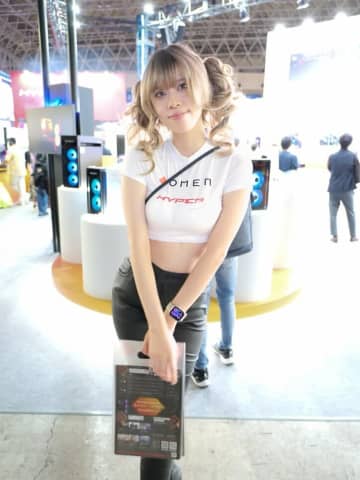 ブロンド髪の“縦ロール”お姉さんを発見！「東京ゲームショウ2025」OMEN_HyperX（日本HP）レポート