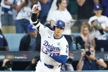 大谷翔平、規格外の2HR＆9出塁にカーショーも脱帽「あと15時間後？には先発登板だぞ…」