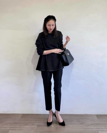 ブラックコーデに合うバッグの色は何色？ 11色のおすすめカラー徹底解説