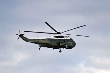 横須賀に日米首脳、厳戒態勢でピリピリムード　ドブ板通りは来店客増に期待「トランプバーガー」も