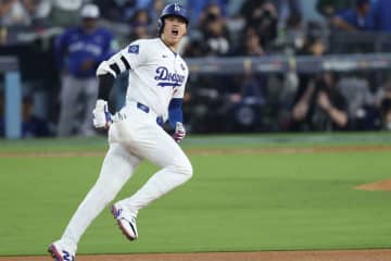 大谷翔平にブーイングで世界的歌手が大炎上「親指を下に向けた」＝海外報道