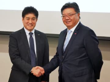 レノボの「Neptune」水冷サーバーとニデックのCDUがタッグ、AIデータセンターの省エネ化を推進