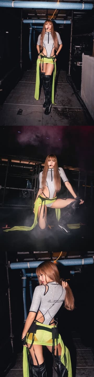 布面積少なすぎ…BLACKPINK・リサ、あばらから腰までカットの“大胆衣装”に「息できない」の声【PHOTO】