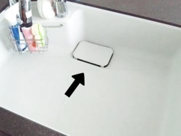 〈シンクに水を溜める方法3選〉フタがなくても溜められた…！洗面台もシンクも“丸ごと洗い”がラクすぎる！！！