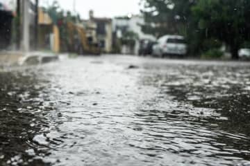 台風で休校になると「あんなに喜んでたのに（泣）」大人になった今、仕事を台風に振り回されて──！？