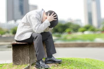 職場の屈辱すぎるルール　トイレは派遣だけ別の場所、しかも「漏れそうな時は外の植え込みで…」