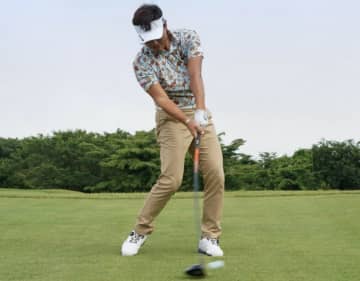 飛ばしの達人・宮本勝昌がドライバーテクを解説！真っすぐ遠くへ飛ばす