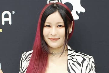 イヨ・スカイ、世界飛び回る超過密スケジュールにファン仰天「家賃勿体ないw」「本当に凄い」