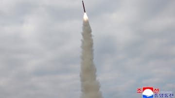 北朝鮮が黄海で巡航ミサイル試験発射の画像公開　金総書記立ち会わずトランプ大統領訪韓前に挑発レベル調整か