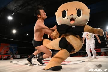 ゆるキャラのちぃたん☆がプロレス団体に入団！ウナギ・サヤカとシングルマッチ決定！