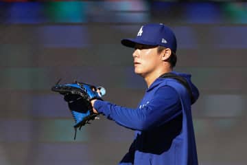 山本由伸が「何度もやってきて…」　ド軍投手コーチが明かす、18回死闘ブルペン入り志願の舞台裏