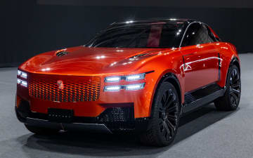 センチュリークーペ世界初公開、「センチュリー」ブランドとして世界観を展開