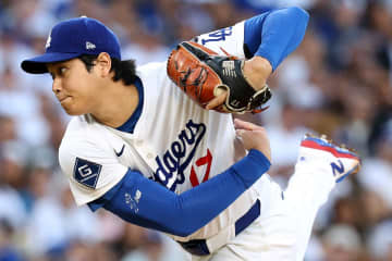 「怪物だ」「キレキレ」大谷翔平、初回から全開モード！ ゲレーロJr.を“圧巻の三球三振”に斬るも…第２打席で痛恨２ラン被弾