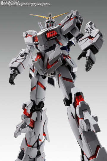 ユニコーンガンダム限定フィギュア登場!ユニコーンモードからデストロイモードへと自由に変形が可能!
