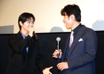 齋藤潤、原田泰造の“おなじみ”の自己紹介に大喜び「初めて生で見られました！」　役さながらに“少年”の顔見せる