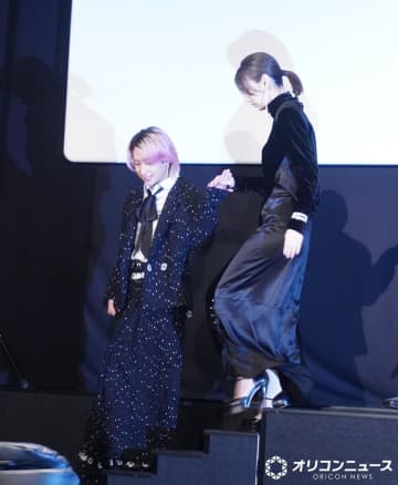 佐久間大介、北川景子をエスコートに歓声　芝居の切り替えの速さに「北川景子が怖い！」