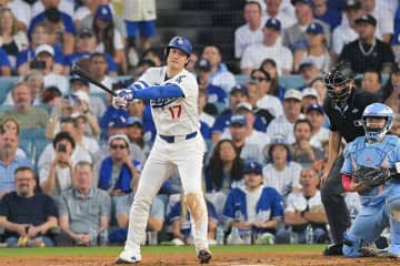 ド軍戦に現れた超大物夫妻に騒然「おおお？」　大谷の二刀流試合にLA帽で降臨「ワオきたんだ」