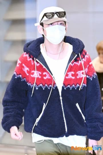 【PHOTO】BTSのV、海外スケジュールを終えてアメリカから帰国（動画あり）