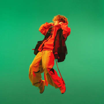 Vaundy、4年越しの音源化となる新曲「偉生人」本日リリース。吉沢亮出演のMV公開決定も