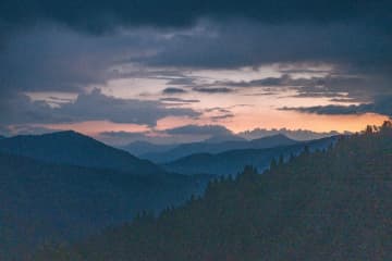 【岐阜県】絶景を独り占め！愛犬と"ととのう"贅沢な休日！奥美濃「満天の宿 IORI」にプライベートバレルサウナ付きの新客室が登場！