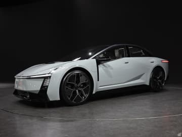 トヨタ、「カローラ コンセプト」を発表　パワートレインはエンジン車にもBEVにも対応