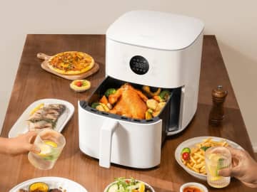 シャオミ、チキンを丸ごと調理できるノンフライヤー