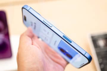 iPhone20周年記念モデル、ついに物理ボタン廃止か