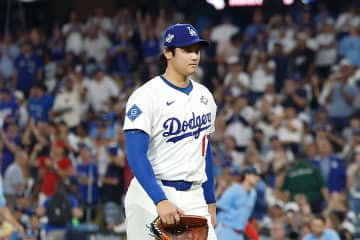ドジャースが敗れて2勝2敗のタイに WS初登板の大谷翔平は7途中4失点で降板 決着は第6戦以降に持ち越し
