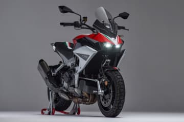 ビモータ、過給機付きアドベンチャーモデル『Tesi H2 TERA』を国内導入へ。『KB998』の発売日も決定