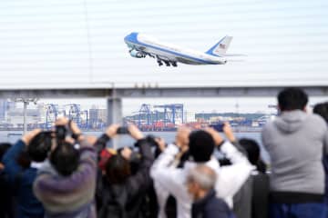 米大統領、対中関税引き下げへ　習近平国家主席と30日に協議