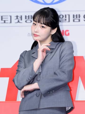 『テプン商事』キム・ミンハが驚きの英語力の秘密を告白「物心ついた時からずっと勉強してきた」