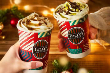 タリーズコーヒー25年クリスマス、ドバイチョコレート着想ラテ＆ラムレーズンロイヤルミルクティー