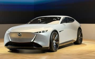 【速報】マツダ、ロータリーターボPHEVのスポーツクーペ「VISION X-COUPE」 ビジョンモデル2台を世界初公開