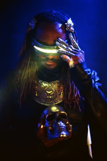 サンダーキャット、米TV番組でレミ・ウルフとコラボ曲「Children of the Baked Potato」披露