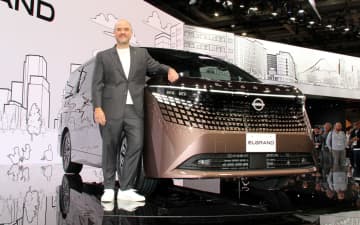日産、新型「エルグランド」登場 イヴァン・エスピノーサCEO「日産の将来のビジョンを反映させ、完成したアイコニックなモデル」